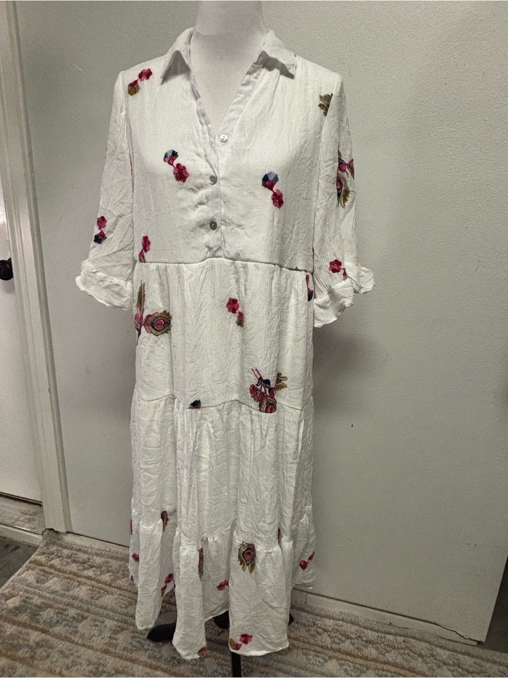 Embroidered White Floral Tiered Button-Front Women's Dress